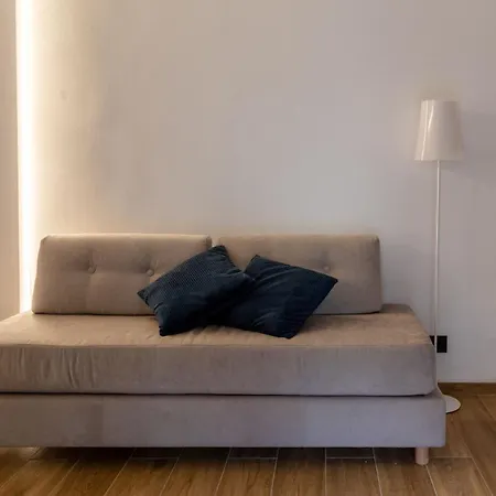 N8 Urban Loft Apartment *