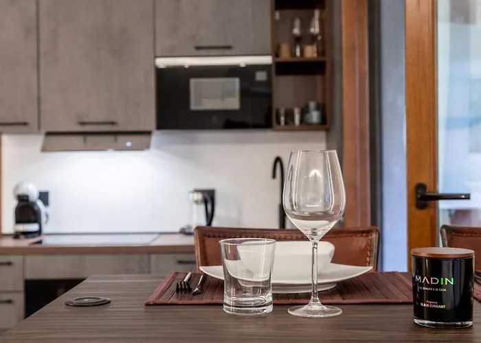 Free Parking - N8 Urban Loft Apartment Verona