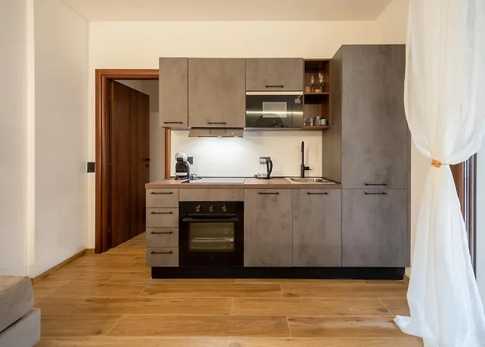 Free Parking - N8 Urban Loft Apartment Verona